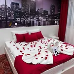 Отель Biss