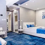 Отель Biss 4*