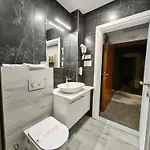 Отель Biss